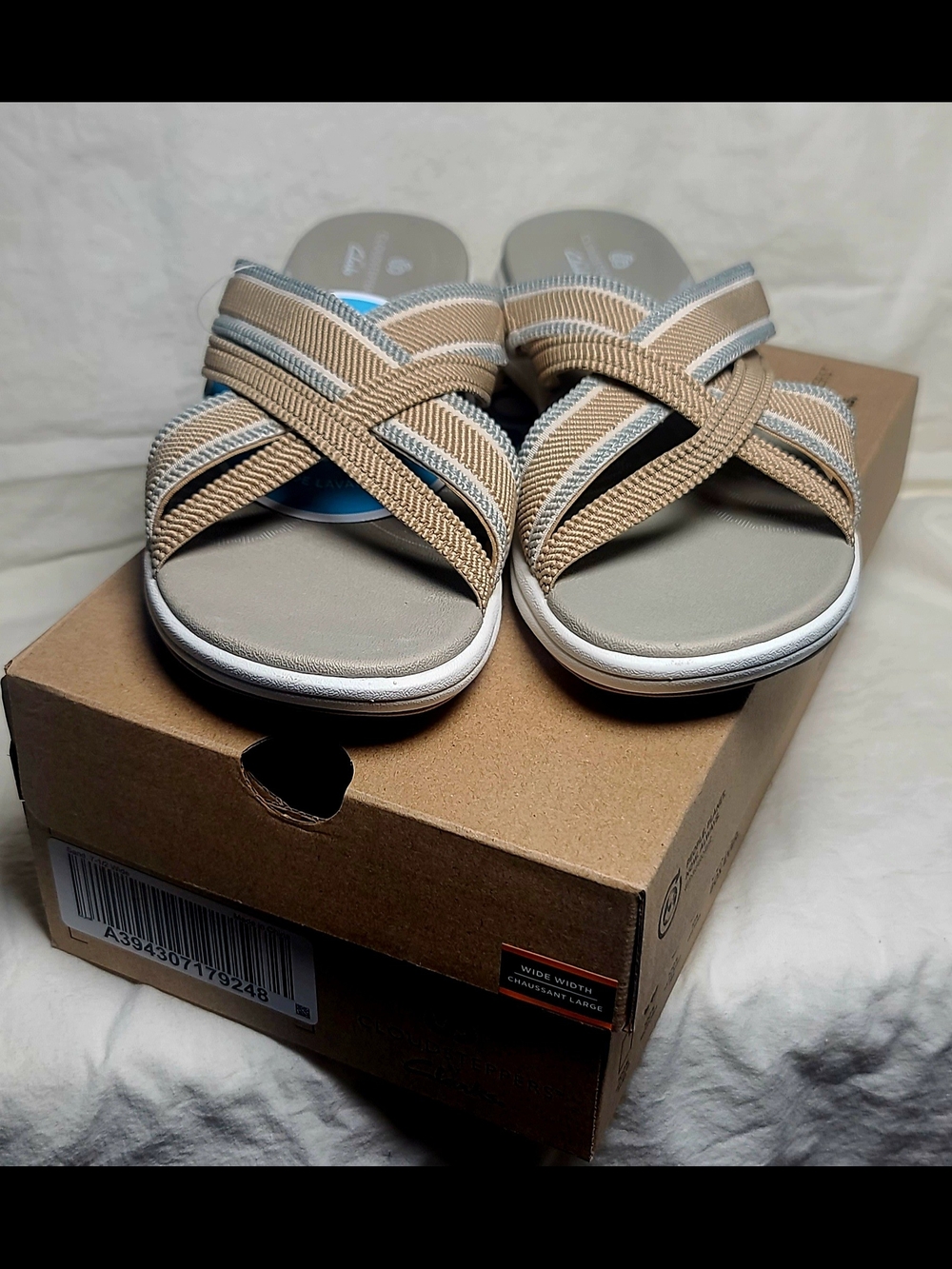 Clarks Women's Beige and Light Gray Crisscross Slide Sandals